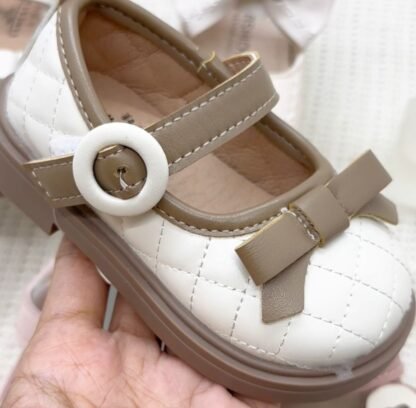 Sepatu Cewe Perekat Pita Depan SI-2171 UK 16-20